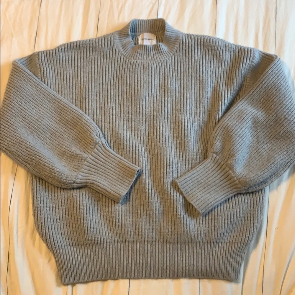 Grey sweater